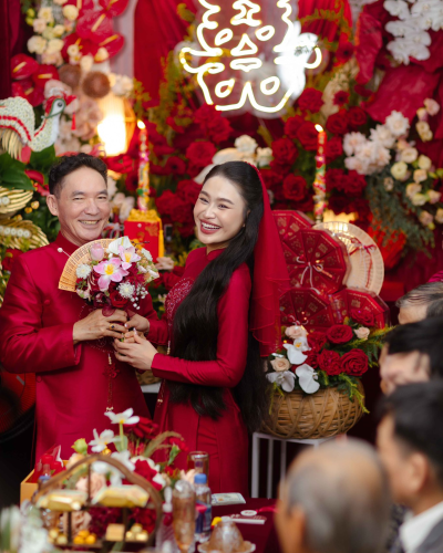 Ánh Nguyệt & Văn Tỷ