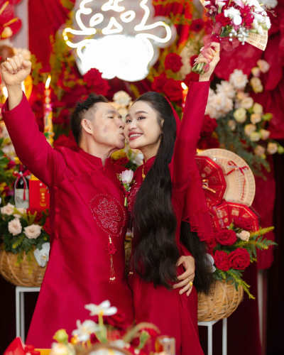 Ánh Nguyệt & Văn Tỷ