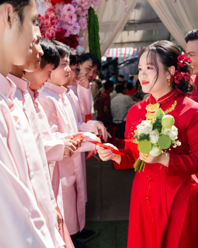Cô Dâu Tường Vy 