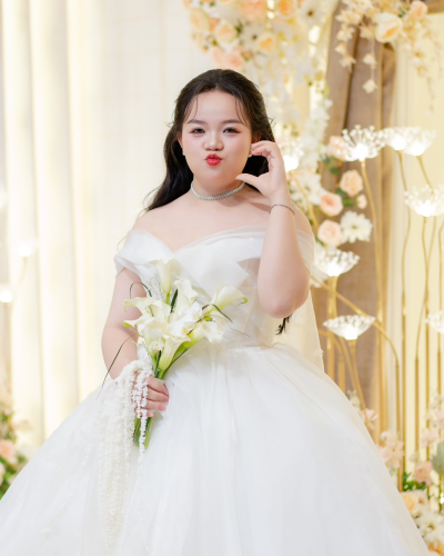 Cô Dâu Tường Vy 