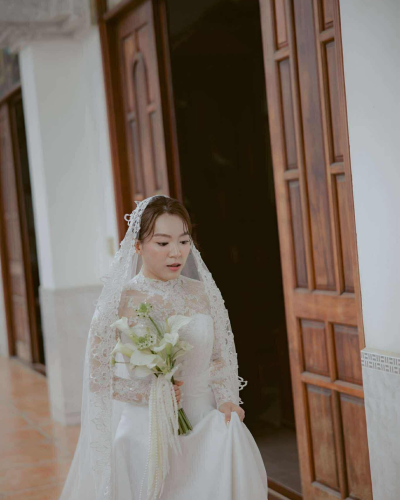 Hoa Cưới Tinh Khôi từ hoa Calla lily ,Thiên Môn và cả thiên nga mắt ngọc 