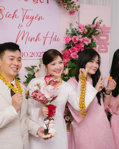 Bích Tuyền  & Minh Hải