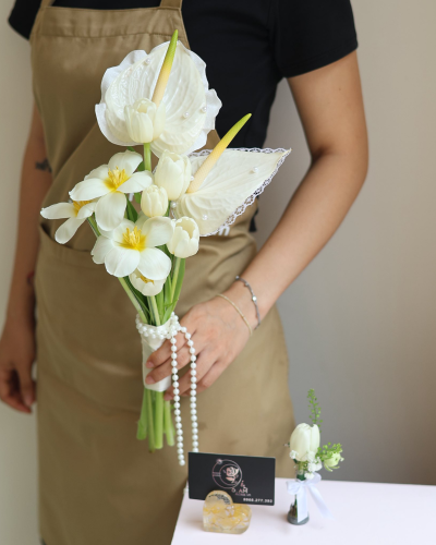 Bó Hoa Cưới từ Tulip mix Thiên Môn