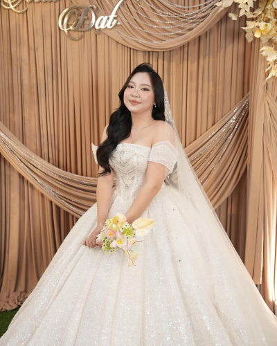 Cô Dâu Tuyết Mai