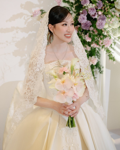 Cô Dâu Tường