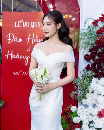 Cô Dâu Đào Hằng