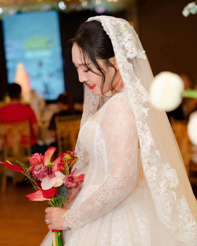 Cô Dâu Mai Anh