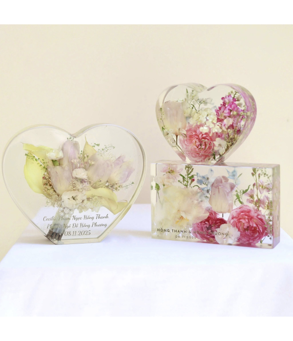 Set 3 sản phẩm được Dâu lựa chọn để lưu lại 2 bó Hoa Cưới
