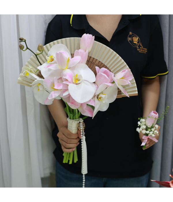 Mirevalyn Flowers