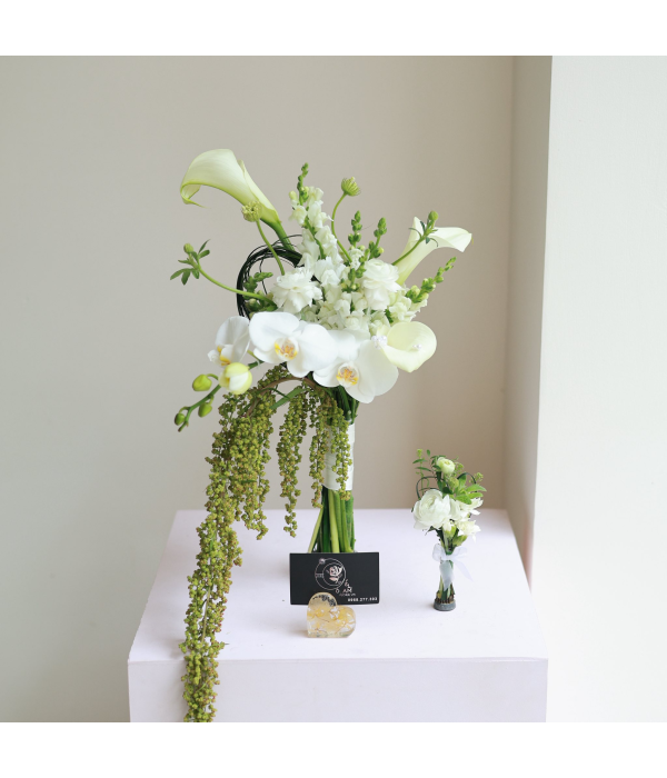 Aventhia Floral