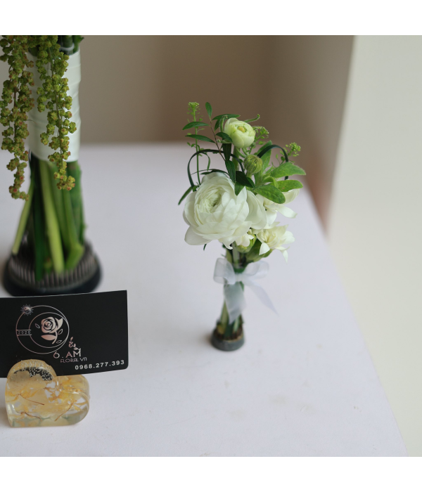 Aventhia Floral